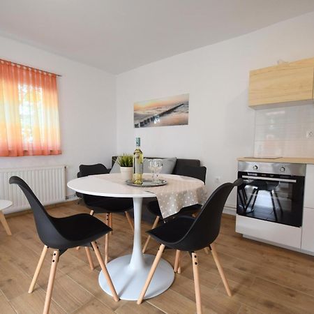Apartments Julia Čižići Bagian luar foto