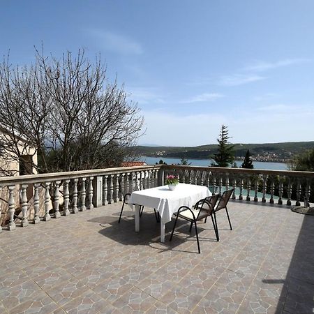 Apartments Julia Čižići Bagian luar foto