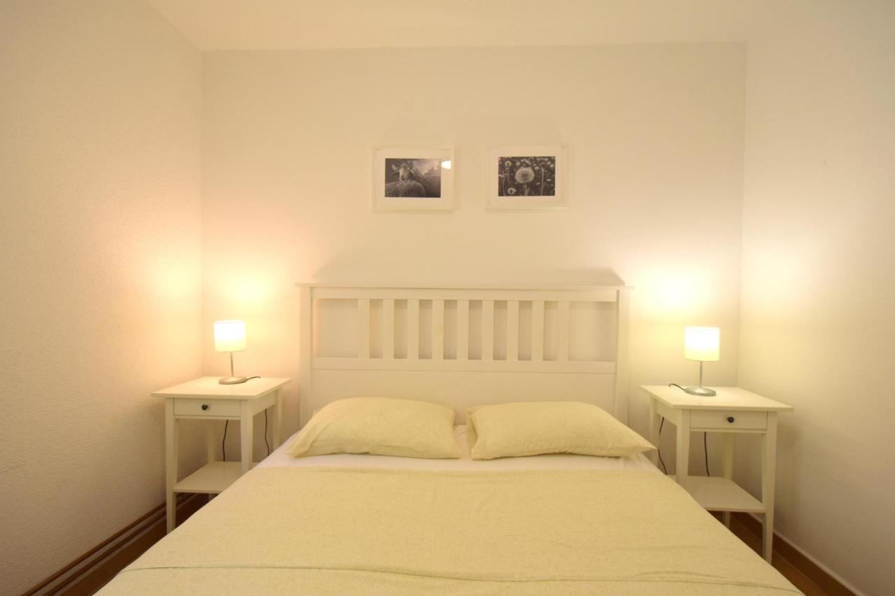 Apartments Julia Čižići Bagian luar foto