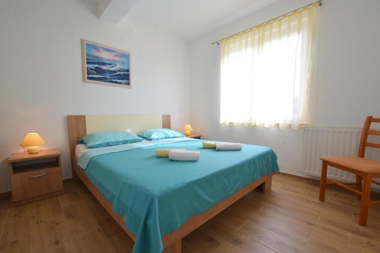 Apartments Julia Čižići Bagian luar foto